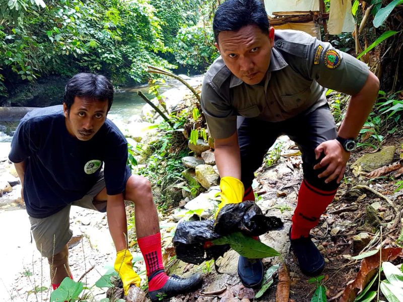 Keep The Jungle Green - Waste Management - Sumatra EcoTravel